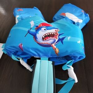 Shark Adventure Kids Swim Vest - Vibrant Blue